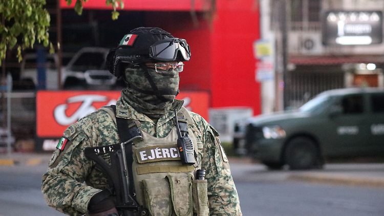 Mexikanische Sicherheitskräfte übergaben insgesamt 29 Kriminelle an die USA.