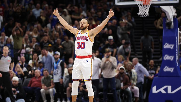 Er traf und traf und traf: Stephen Curry war mal wieder nicht zu stoppen.