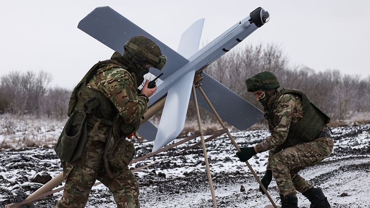 Russische Truppen operieren in der Region Kursk mit einer Drohne vom Typ Lancet.  