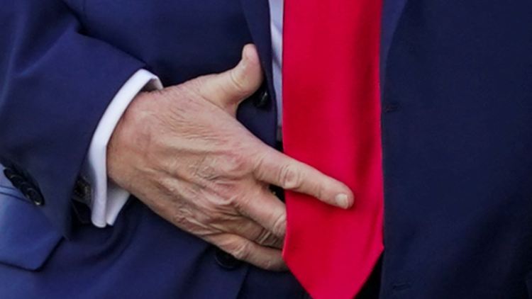 "Die Chance ist vertan": Während Selenskyj im Pullover erscheint, trägt Trump Anzug und Krawatte. 