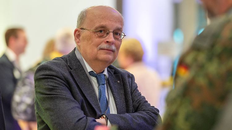 Politikwissenschaftler Joachim Krause rät, nach einem Ersatz für die USA zu suchen.