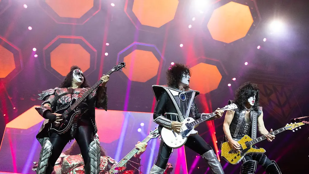 Kiss-begeistern-ihre-Fans-in-Koeln