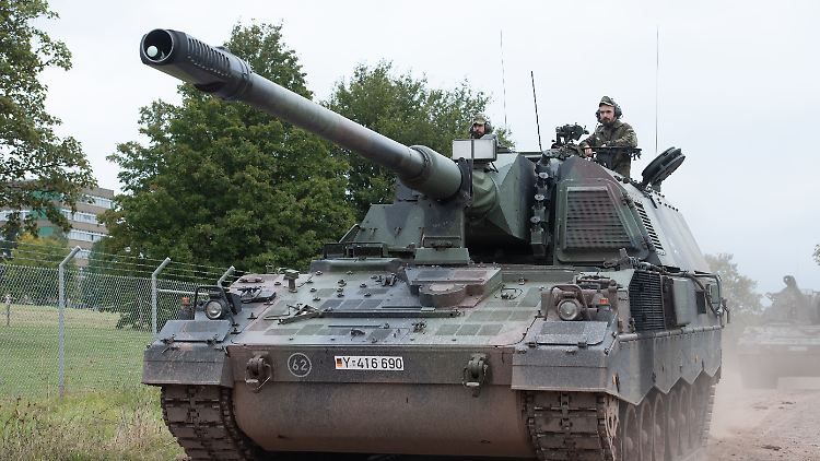 Für die Bundeswehr braucht es den Spitzenökonomen zufolge mehr und bessere Ausstattung - in vielen Bereichen.
