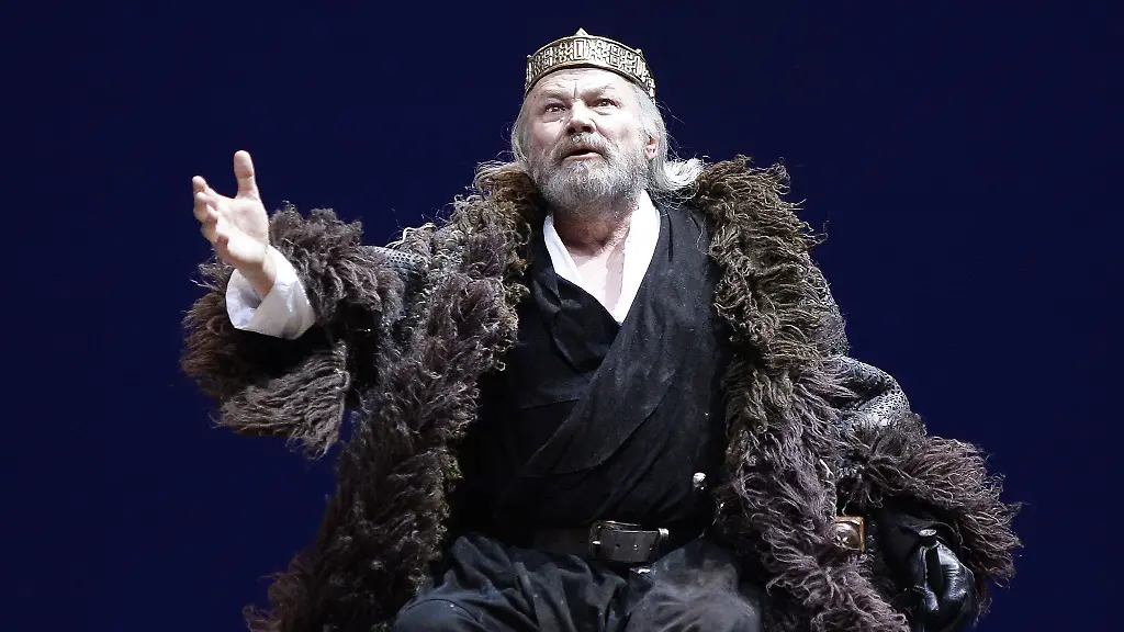 Klaus-Maria-Brandauer-als-Koenig-Lear-waehrend-der-Fotoprobe-von-William-Shakespeares-Koenig-Lear-Premiere-am-21-12-2013-im-Burgtheater-in-Wien
