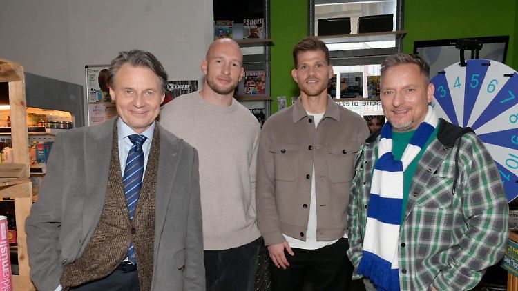 Wolfgang Bahro (alias Jo Gerner) traf auf die Fußballprofis Toni Leistner und Florian Niederlechner.