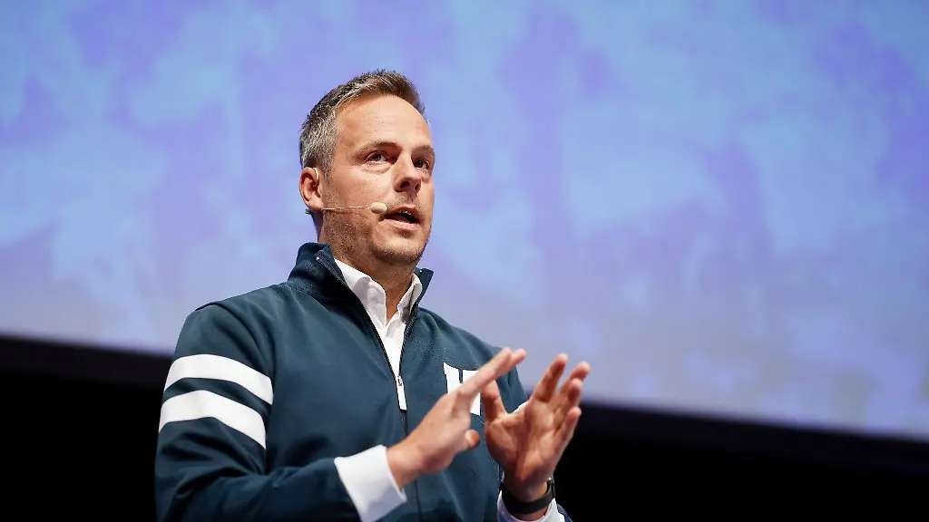 Hertha-Praesident-Kay-Bernstein-kritisiert-den-Profi-Fussball