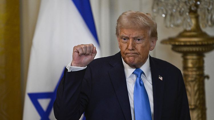 Trump Anfang Februar beim Besuch des israelischen Premiers Netanjahu im Weißen Haus. 