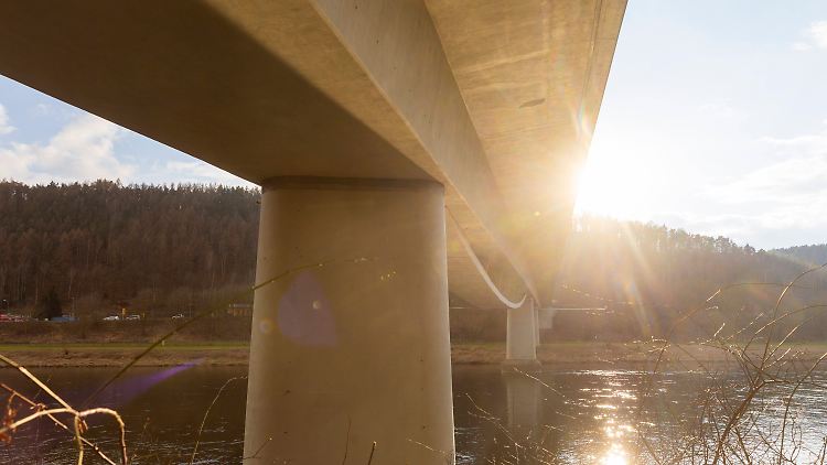 500 Milliarden für Infrastrukturausgaben könnten die Wirtschaft ankurbeln.