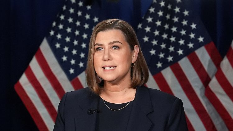 Elissa Slotkin glaubt, Trump wolle Billionen Dollar an die reichsten US-Amerikaner weitergeben.