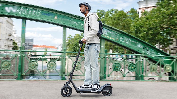 Niu bietet mit dem KQi 100 einen relativ günstigen E-Kickscooter an.