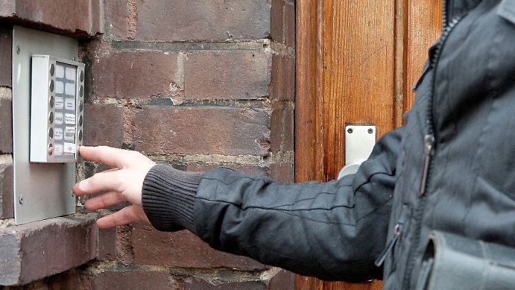 "Wenn man sie dann endlich weggeschickt hat, kommen sie am nächsten Tag wieder“, berichtete eine Betroffene.