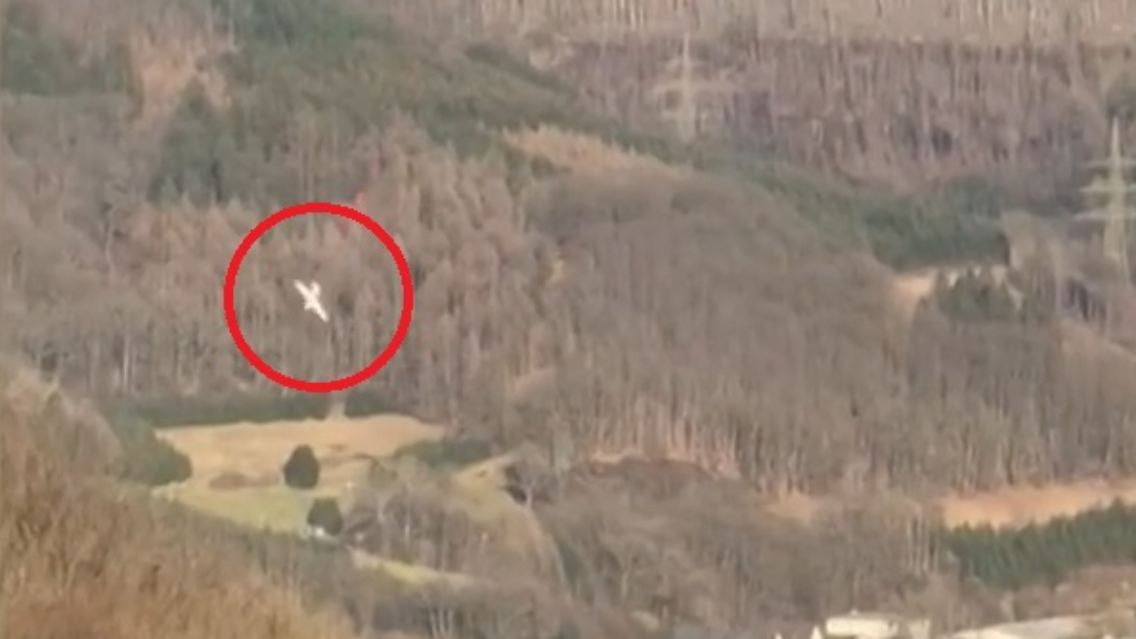 FlugzeugSauerland.jpg