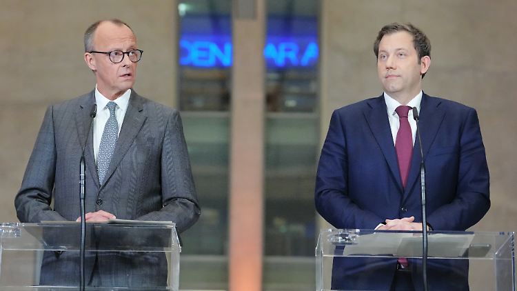 Sie sind klar für ihren Vorschlag: CDU Kanzlerkandidat Merz und SPD-Fraktionsvorsitzender Klingbeil.