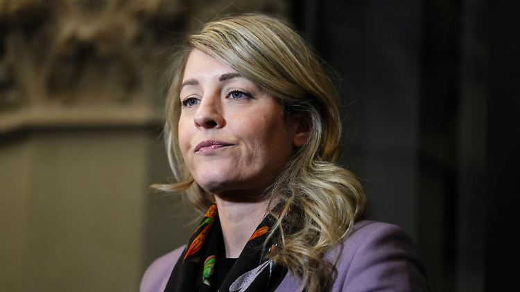 Joly will, dass die Welt klar darüber informiert ist, was vor sich geht.