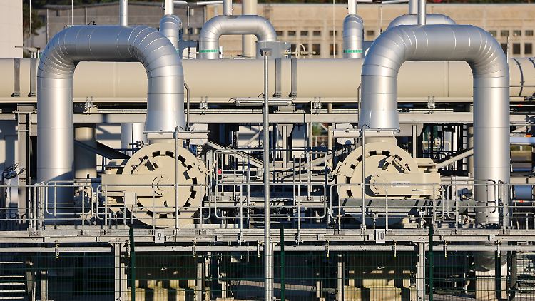 "Mit dem deutschen Netz unverändert physisch verbunden": Rohrsysteme der Gasempfangsstation von Nord Stream 2 in Lubmin. 