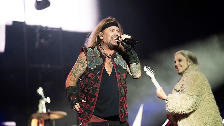 Muss sich einer Operation unterziehen: Mötley-Crüe-Sänger Vince Neil. 
