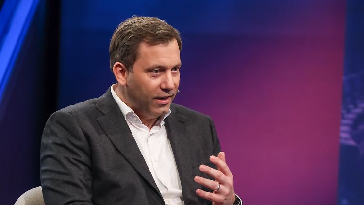 "Der Ausgang der Koalitionsverhandlungen mit der Union ist noch nicht festgeschrieben", sagt SPD-Chef Klingbeil.