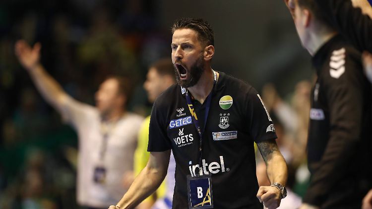 Bennet Wiegert hätte gerne gegen die Füchse Berlin gespielt, dafür hätte sein Team aber nicht gewinnen dürfen.