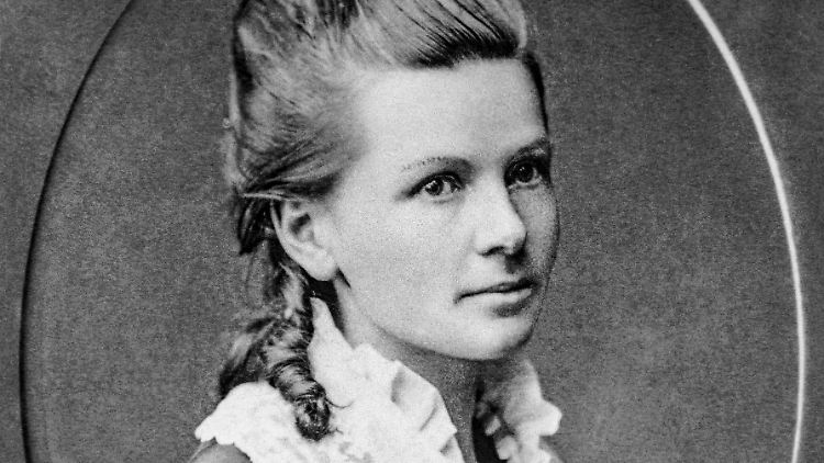Bertha Benz unternahm für die Weiterentwicklung des Motorwagens eine entscheidende Fahrt.