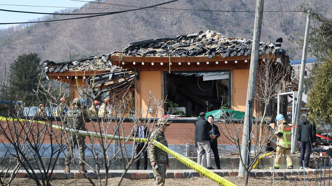 Schäden an einem Haus in Pocheon.