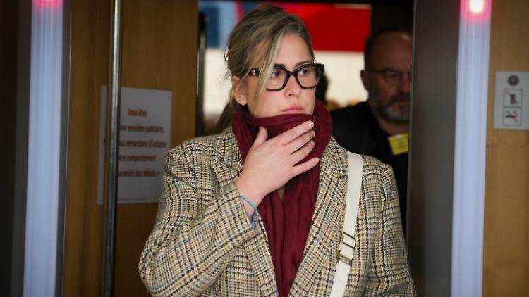 Will "niemals aufgeben" und verklagt daher ihren Vater: Caroline Darian. 