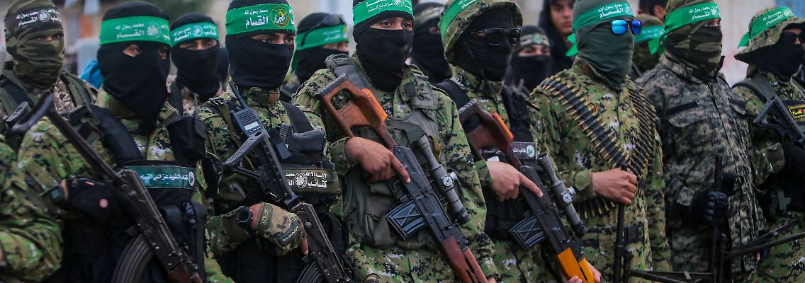Islamisten im Gazastreifen halten nach israelischen Informationen noch 24 Geiseln und 35 Leichen von Verschleppten im Gazastreifen fest.