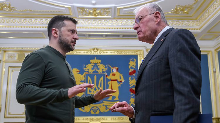 Diplomatie mit dem Kantholz: Kellogg bei einem Treffen mit Selenskyj in Kiew.