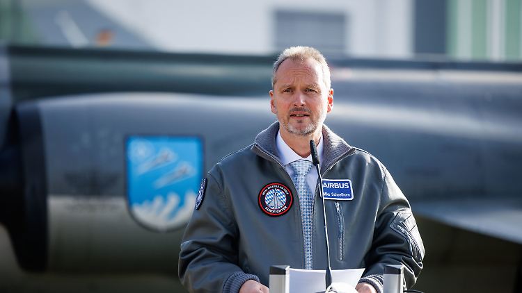 Michael Schöllhorn, Chef der Airbus-Rüstungssparte, warnt die Bundesregierung vor einer Zementierung der Abhängigkeit von anderen.