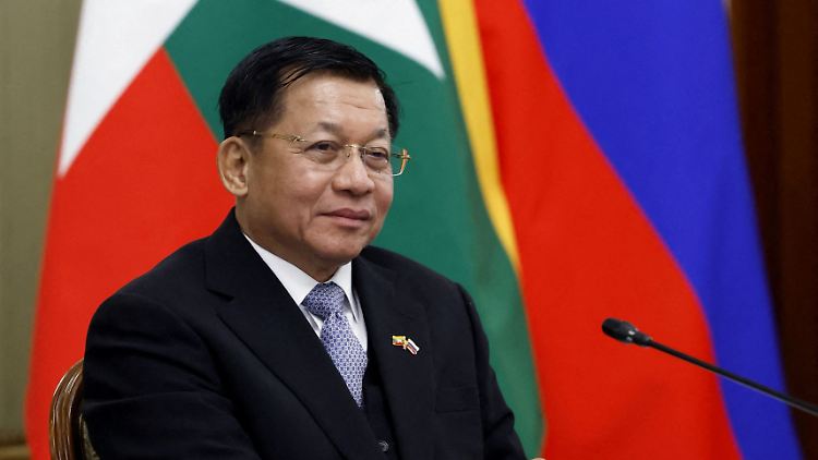 Juntachef Min Aung Hlaing besuchte erst Russland und dann Belarus.