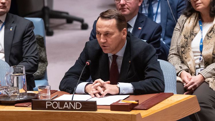 Seit Dezember 2023 ist Radosław Sikorski der Außenminister Polens.
