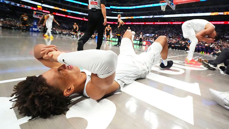 Die Dallas Mavericks liegen derzeit am Boden.