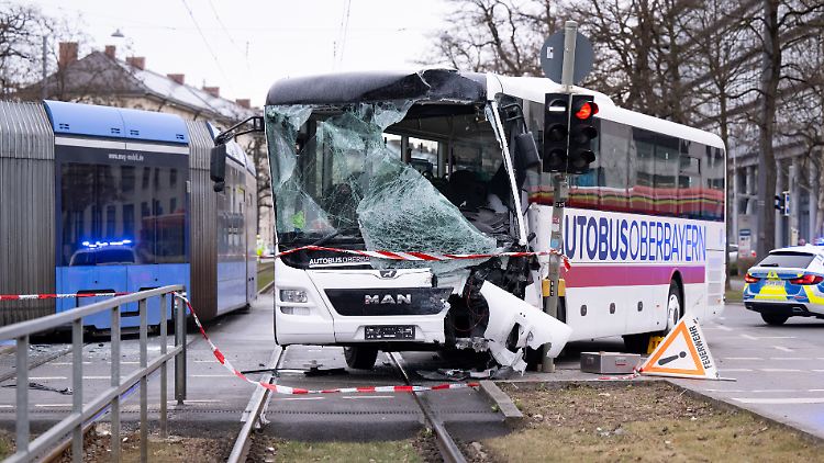 Der Unfall ereignete sich am Vormittag am Steubenplatz.