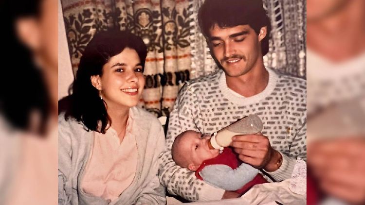 Iris Klein und Jürgen Katzenberger mit der kleinen Daniela.