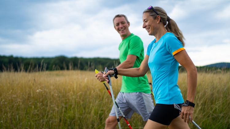 Die Sportart Nordic Walking hat deutlich mehr drauf als der Ruf zunächst vielleicht erahnen lässt.