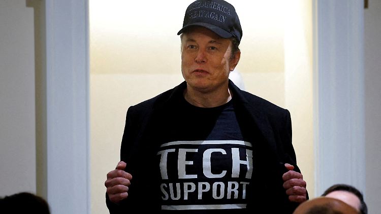Musk bei der ersten Kabinettssitzung - da hatte er noch als Erster geredet - und niemand beschwerte sich über ihn.