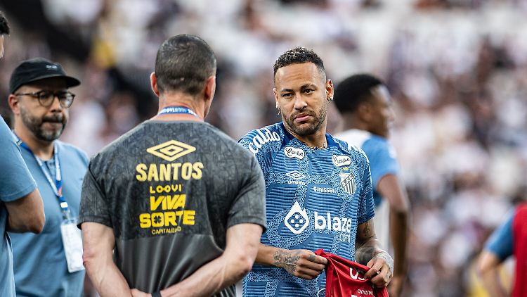 "War Karneval, Coach", erklärt Neymar hier vielleicht.