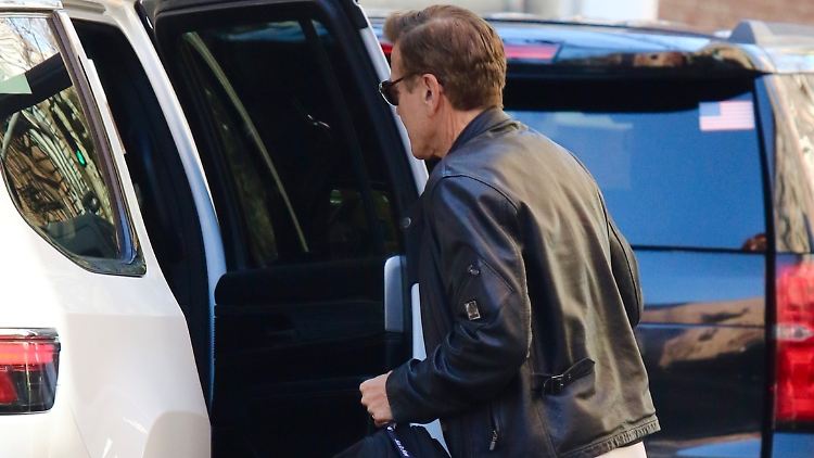 Ja, das ist tatsächlich George Clooney.