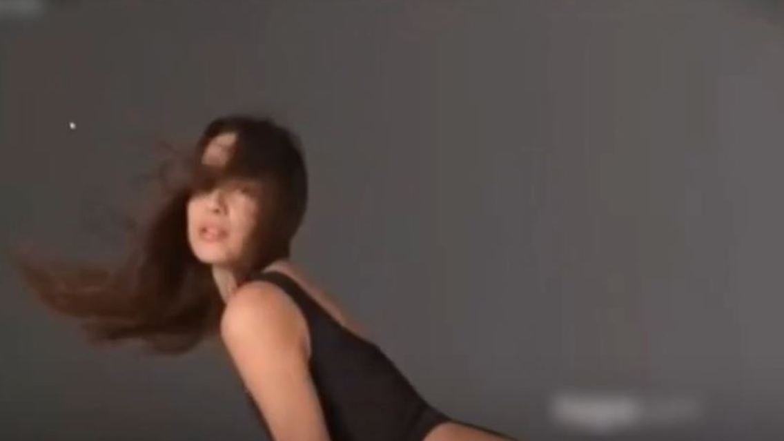 porno1.JPG