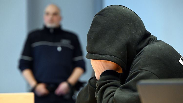 Die Verteidiger des Täters wollen Revision gegen das Gerichtsurteil einlegen.