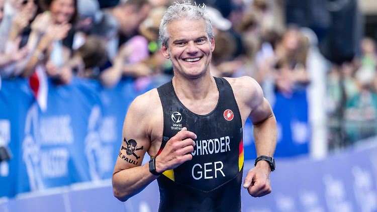 Triathlon ist seine Leidenschaft: "Tagesschau"-Sprecher Thorsten Schröder.