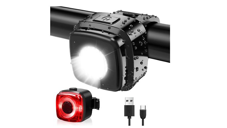 Bei Amazon ist ein Fahrradleuchten-Set von Antimi im Angebot.
