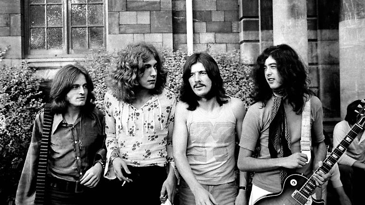 John Paul Jones, Robert Plant, John Bonham und Jimmy Page (v.l.) beim Bath Festival in London 1969.