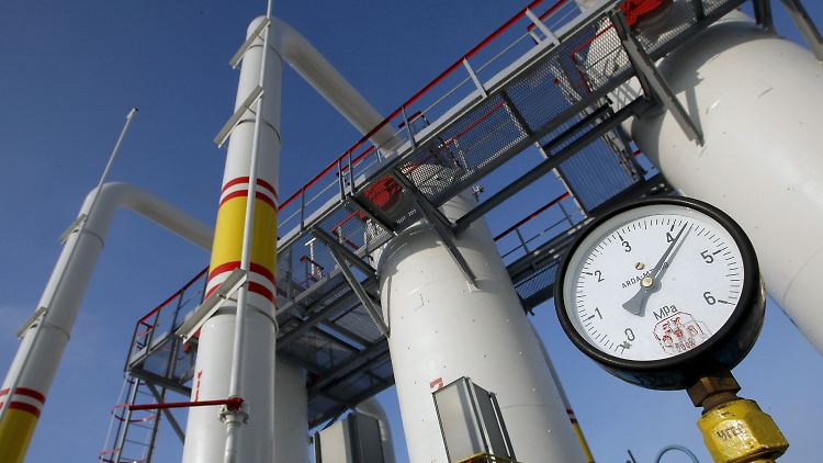 Die Ukraine beginnt normalerwiese im April mit der Gasspeicherung. 