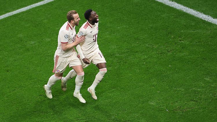 Der FC Bayern sprintet der 100-Millionen-Euro-Marke entgegen.
