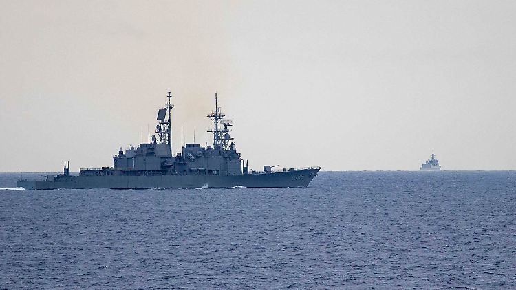 China betrachtet Taiwan als abtrünnige Provinz und hält immer wieder Militärübungen in der Nähe der Insel ab, wie hier im Mai 2024. 