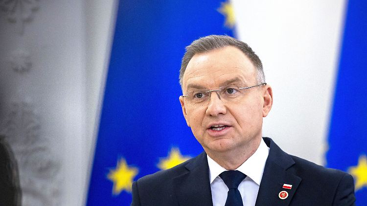 Für Andrzej Duda ist es "offensichtlich", dass es sicherer wäre, wenn die Atomwaffen in Polen wären.