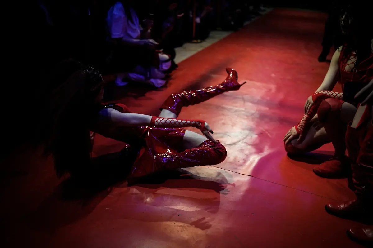 2023-06-22T233106Z-1640068472-RC2OX0AUTMSH-RTRMADP-3-CHINA-CULTURE-VOGUING