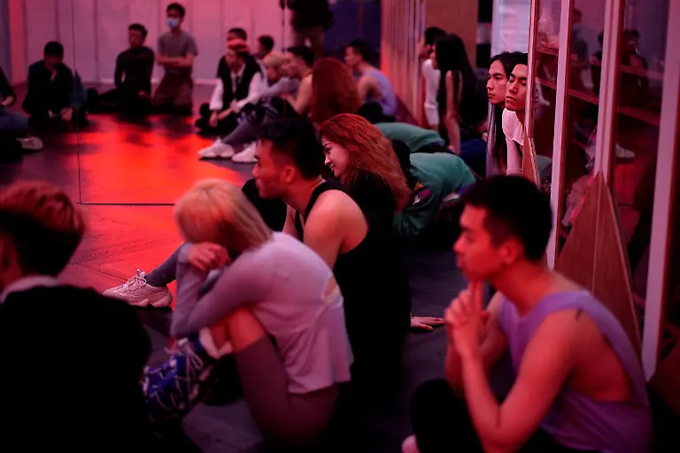 2023-06-22T233044Z-1285205773-RC2OFK9FC0MH-RTRMADP-3-CHINA-CULTURE-VOGUING