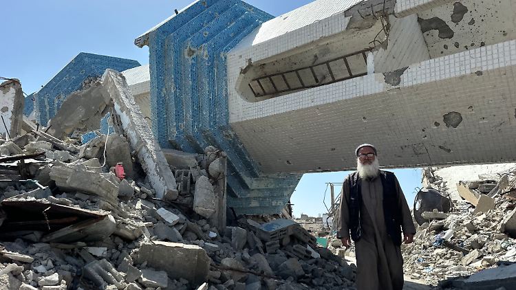 "Die USA werden entsprechend reagieren": Das eingestürzte Minarett einer Moschee in Rafah. 