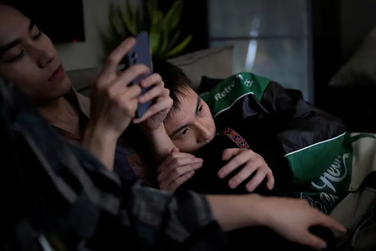 2023-06-22T233114Z-479904067-RC2KB1AKRZA6-RTRMADP-3-CHINA-CULTURE-VOGUING